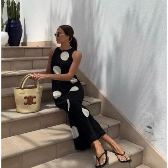 Zara Black Maxi Dress with Large White Polka Dots vacation - Picture 4 of 7